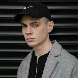 Meet your Posher, Clark